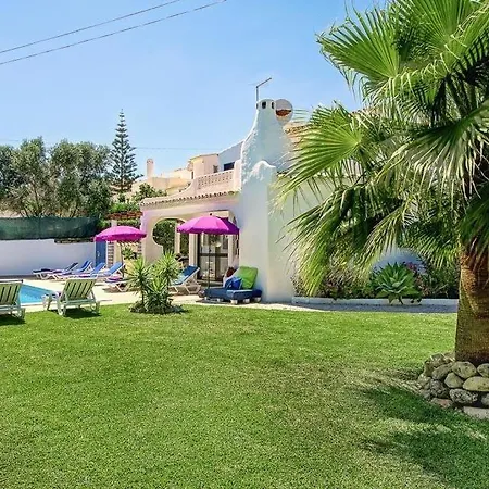Sleeps 8 Pool Air Con Wifi Villa *