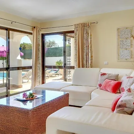 Sleeps 8 Pool Air Con Wifi Villa Sesmarias