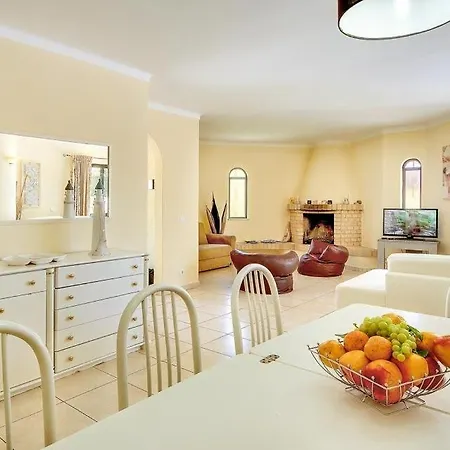 Sleeps 8 Pool Air Con Wifi Villa *