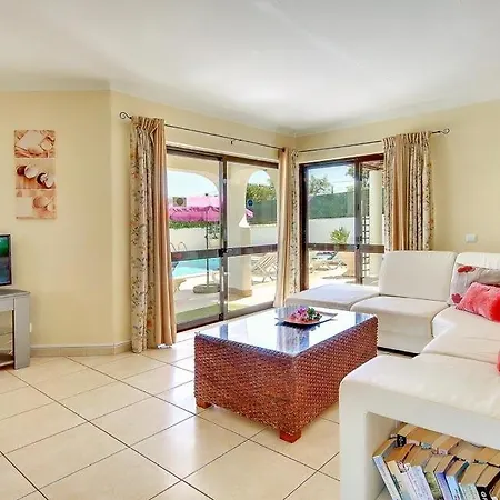 Villa Sleeps 8 Pool Air Con Wifi Sesmarias